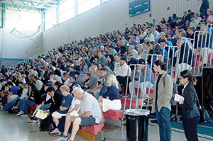 Concerned Somerville residents gathered at Somerville High School last week for an opioid awareness event sponsored by the Ryan Harrington Foundation. ~Photos by Douglas Yu