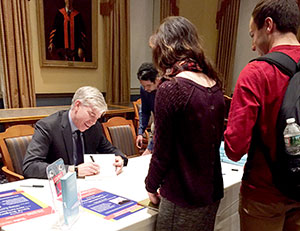 Journalist, author, and former moderator of NBC News’ Sunday morning talk show Meet the Press, David Gregory lectured and met with students at Tufts University last week. ~Photos by Haley ED Houseman. 