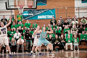 Sophomore Melissa Baptista led Tufts' quarterfinal win over Scranton with 23 points.