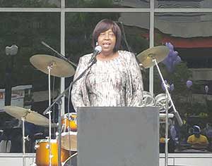 Denise Cosby spoke out against domestic violence at the 2nd Annual Walk for Melissa Cowan this weekend. 